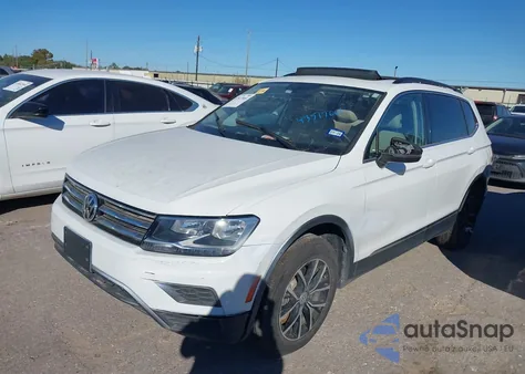 2021 Volkswagen Tiguan 2.0T Se/2.0T Se R-Line Black/2.0T Sel z USA, uszkodzony, nr VIN 3VV3B7AX1MM129767
